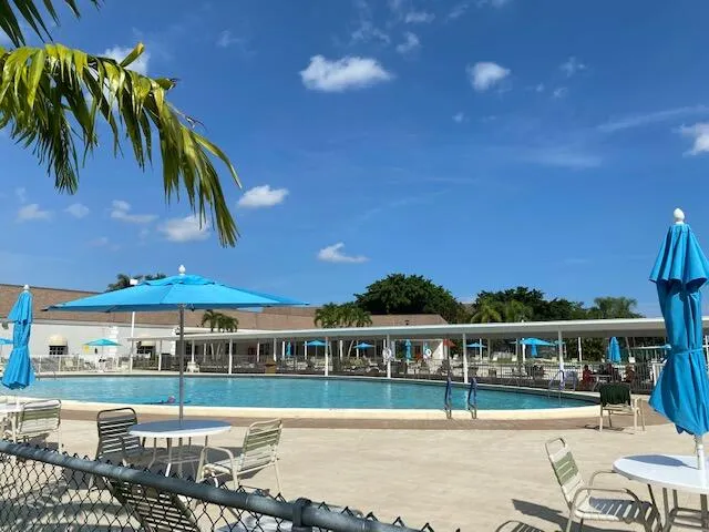 $1,700 | 668 Saxony Place, Delray Beach, FL 33446