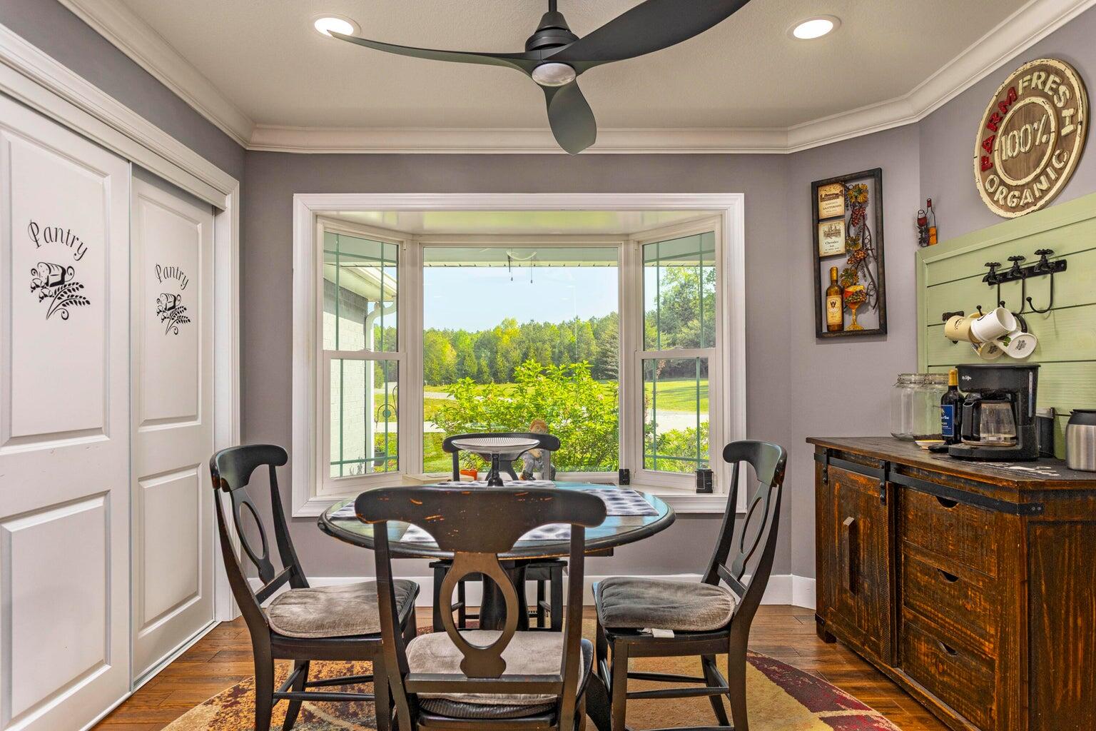 8060 Highway 30 Decatur, TN 37322 - Photo 12 of 76 Breakfast Nook