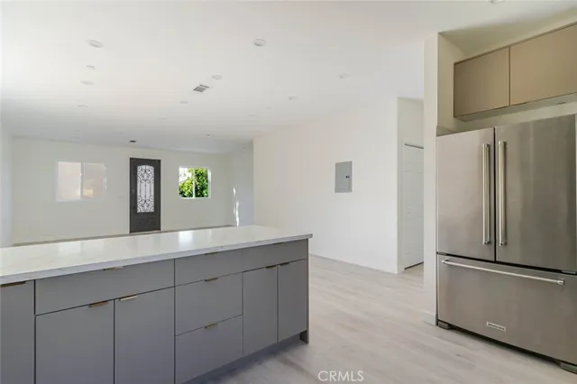 $4,500 | 17426 Roscoe Boulevard, Northridge, CA 91325