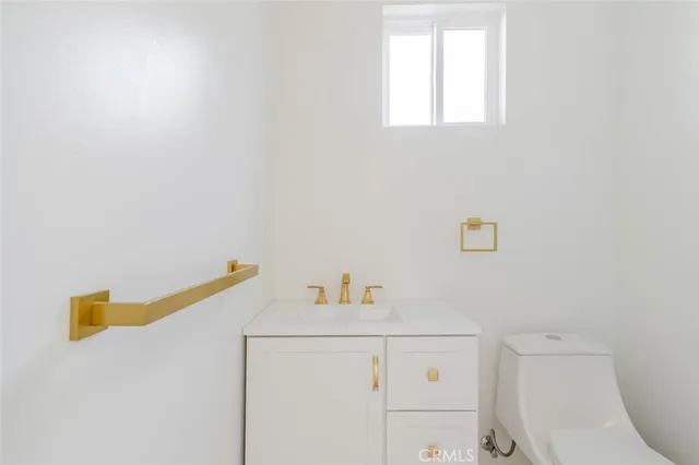 $4,500 | 17426 Roscoe Boulevard, Northridge, CA 91325