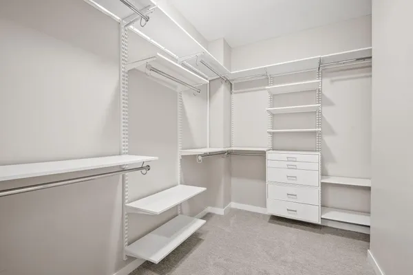 $5,450 | 465 Nicollet Mall, Unit 2307, Minneapolis, MN 55401