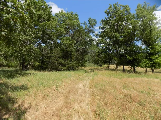 $495,000 | Rock Creek Road, Williamsburg, KS 66095