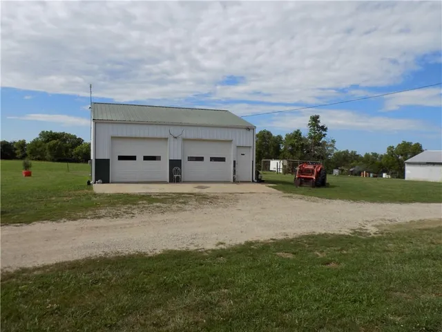 $495,000 | Rock Creek Road, Williamsburg, KS 66095