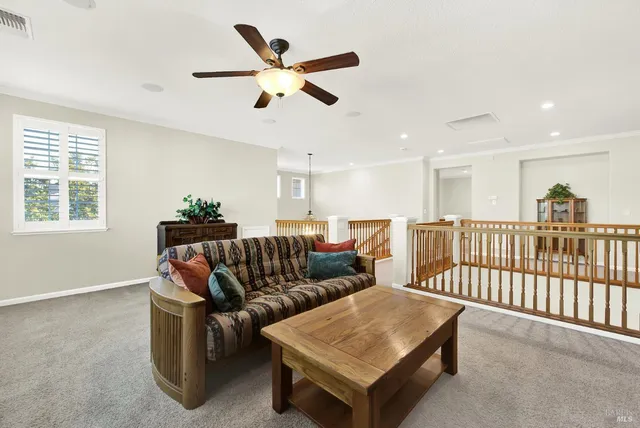 a en suite bathroom with a sink and a mirror