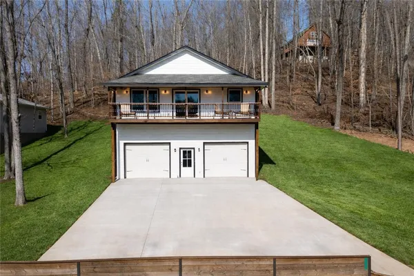$449,900 | 418 Kenwood Drive, Westminster, SC 29693