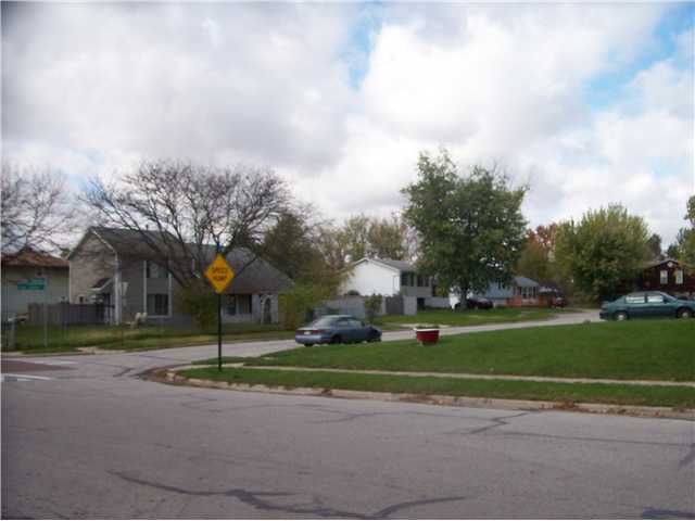 644 Cherry Ridge Road Columbus, OH 43228 - Photo 5 of 6 Gallery Image 5