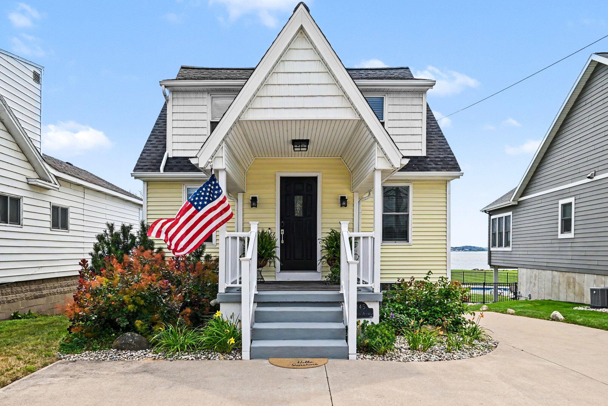 345 Ruddiman Drive