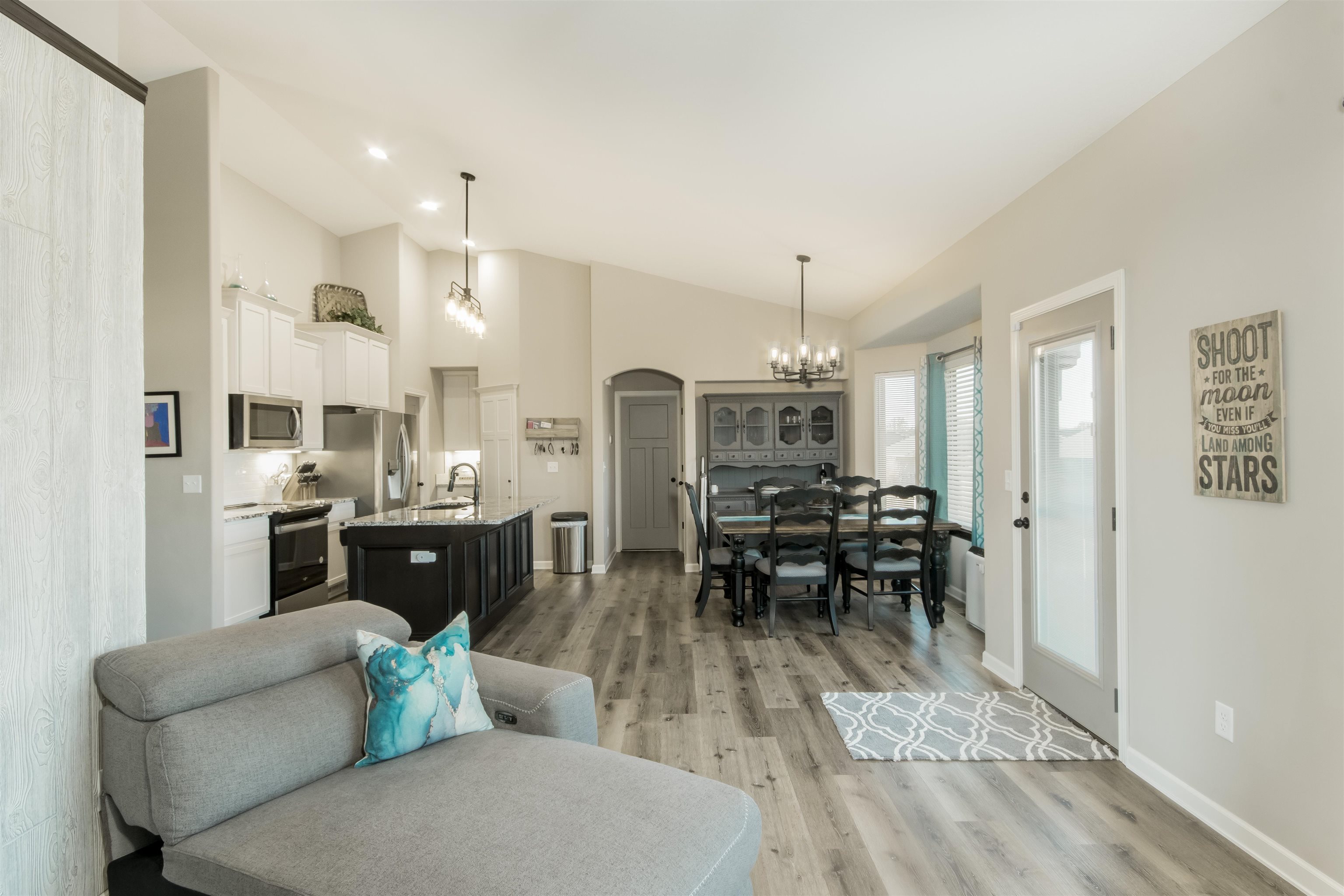 2501 New Spring Circle Derby, KS 67037 - Photo 6 of 33