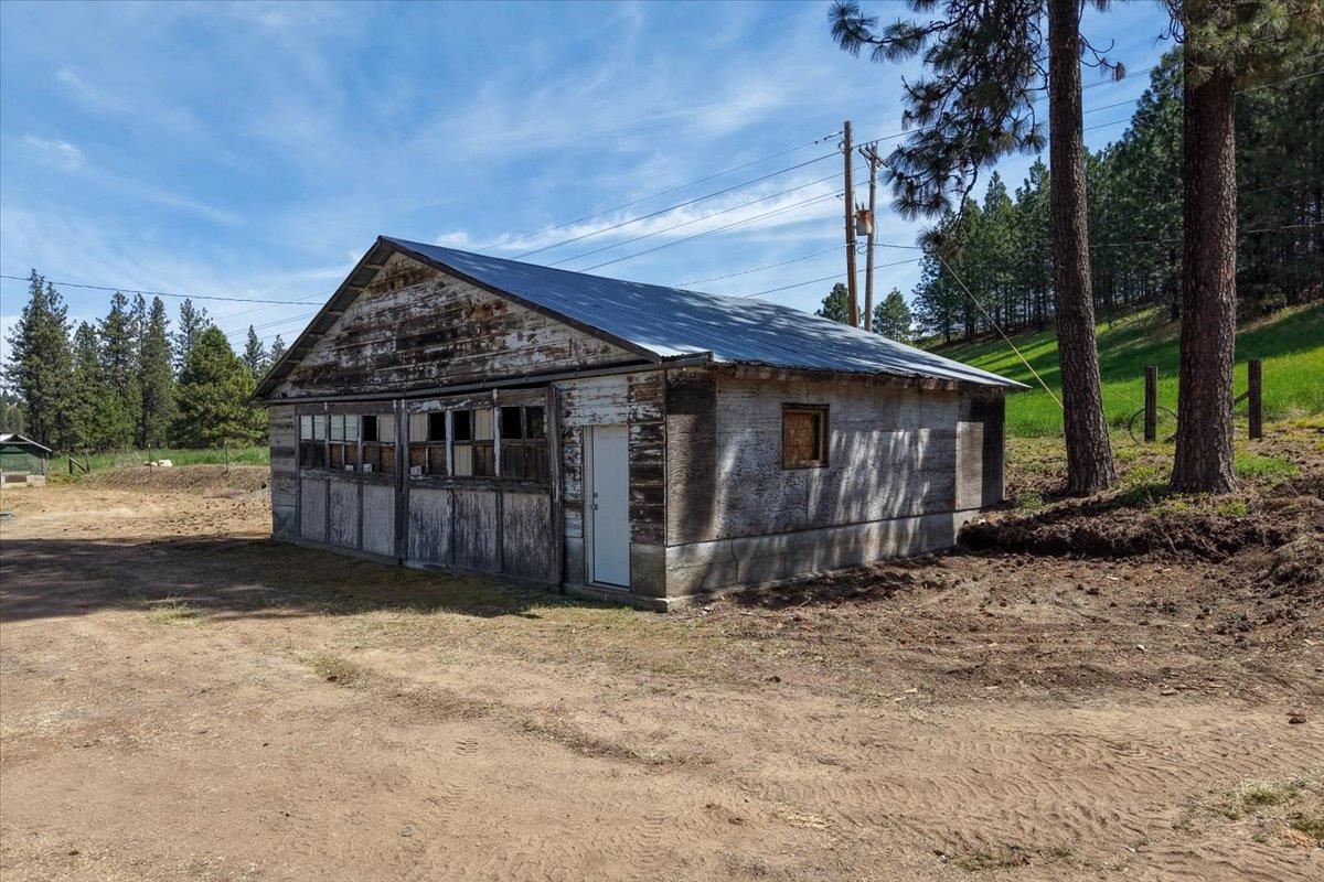 13101 South Andrus Road Cheney, WA 99004 - Photo 8 of 15