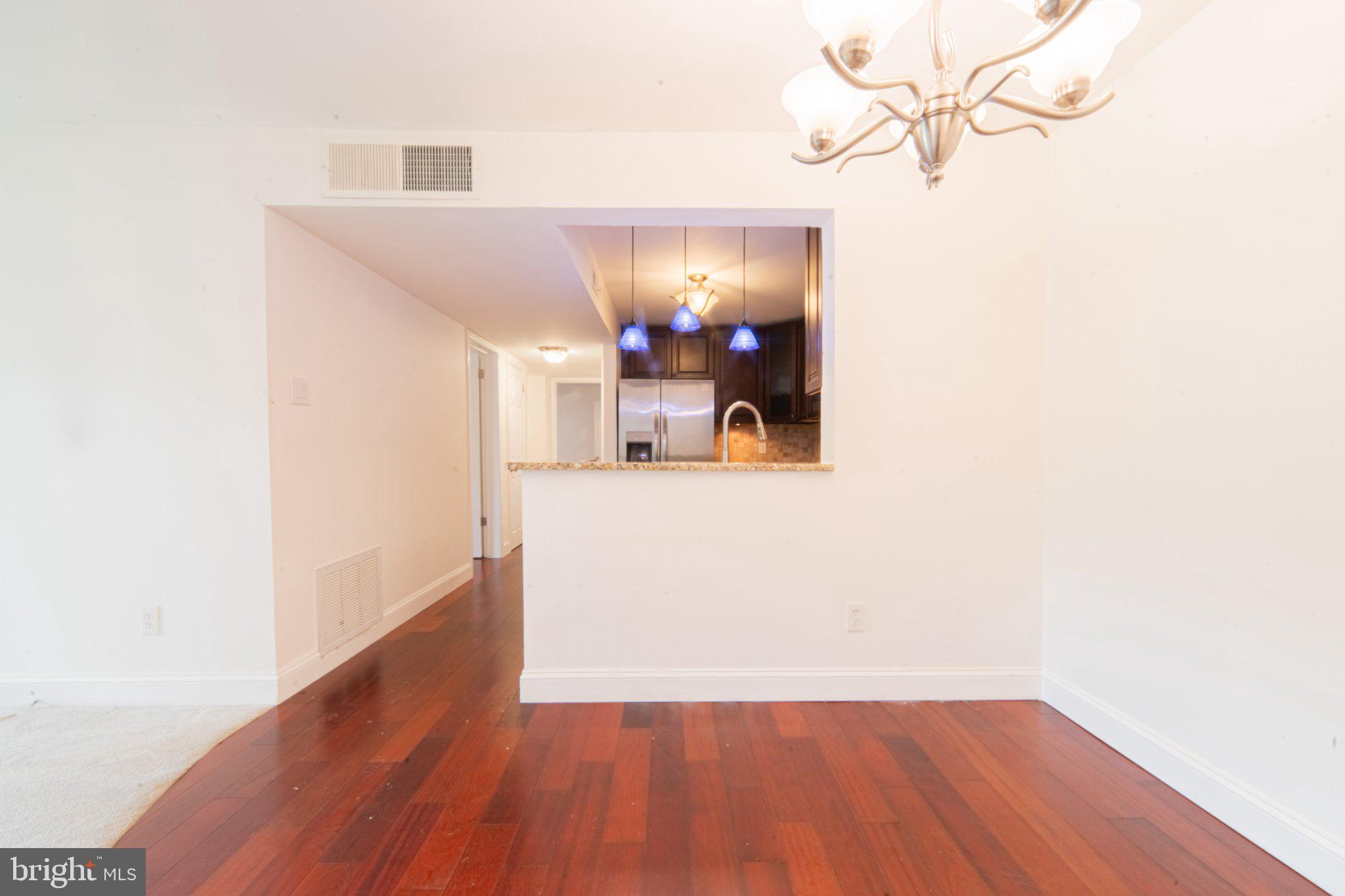 25 South Church Road, Unit 133 Maple Shade, NJ 08052 - Photo 8 of 20 Bright and inviting open space.