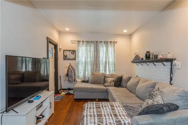 $120,000 | 473 East 7th Avenue, Tarentum, PA 15084