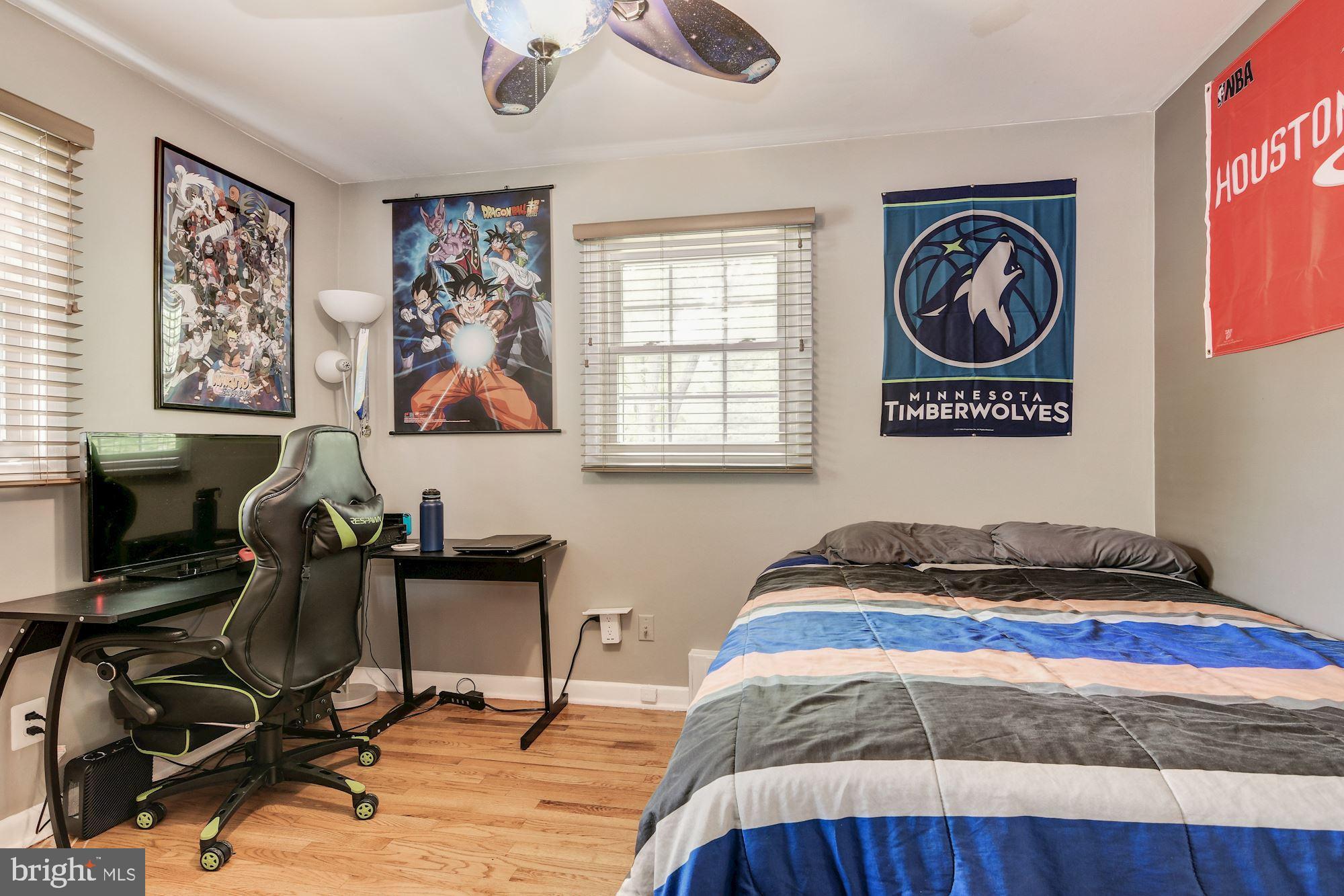8014 Kidd Street Alexandria, VA 22309 - Photo 20 of 35 Bedroom 3 (upper level)