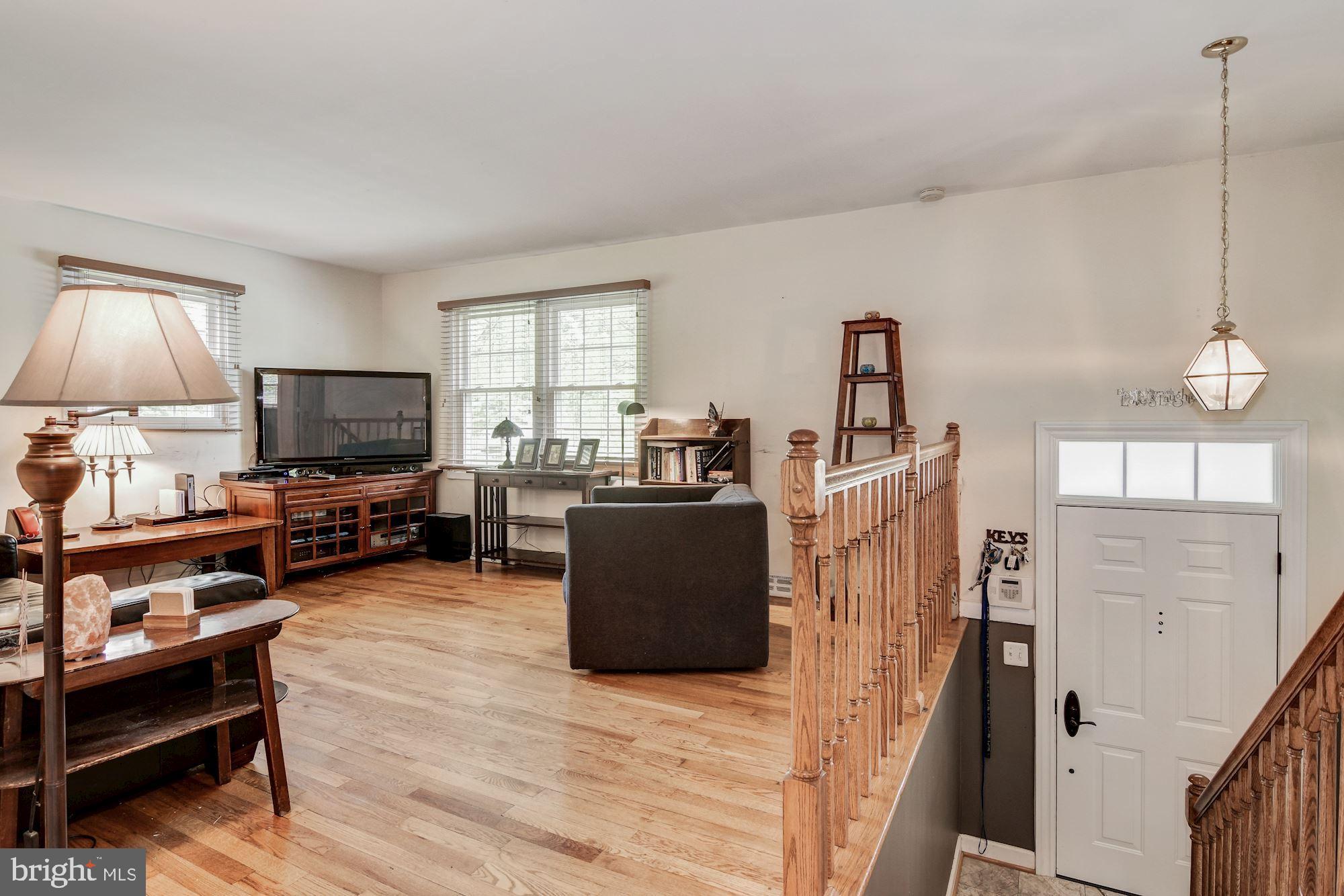 8014 Kidd Street Alexandria, VA 22309 - Photo 3 of 35