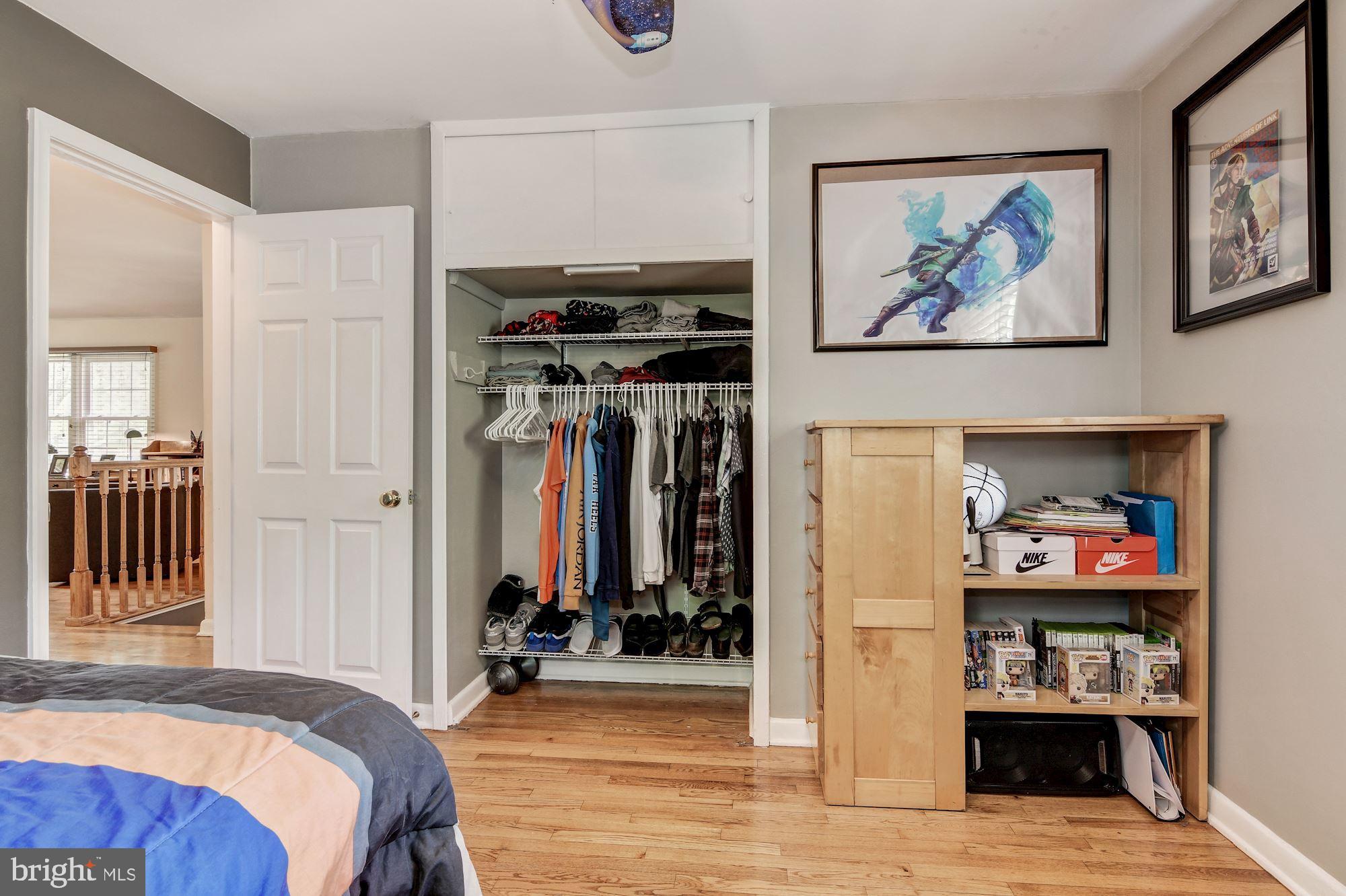 8014 Kidd Street Alexandria, VA 22309 - Photo 22 of 35 Bedroom 3 (upper level)