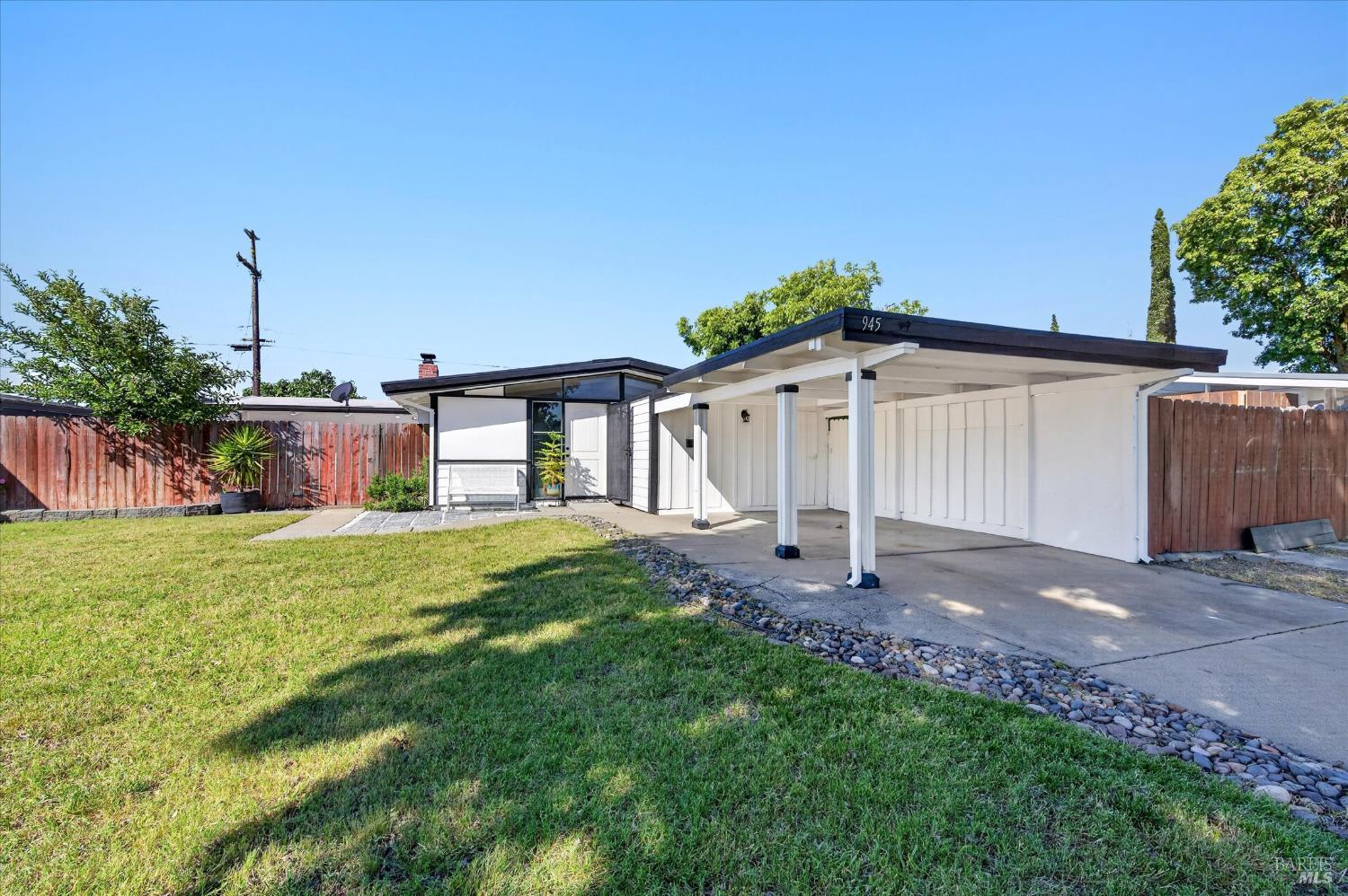 945 Laurel Way Rio Vista, CA 94571 - Photo 1 of 1 Gallery Image 1