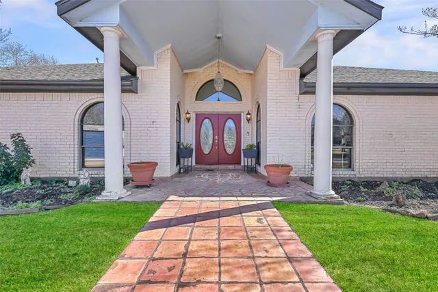 $439,000 | 4721 Willow Street, Pasadena, TX 77586