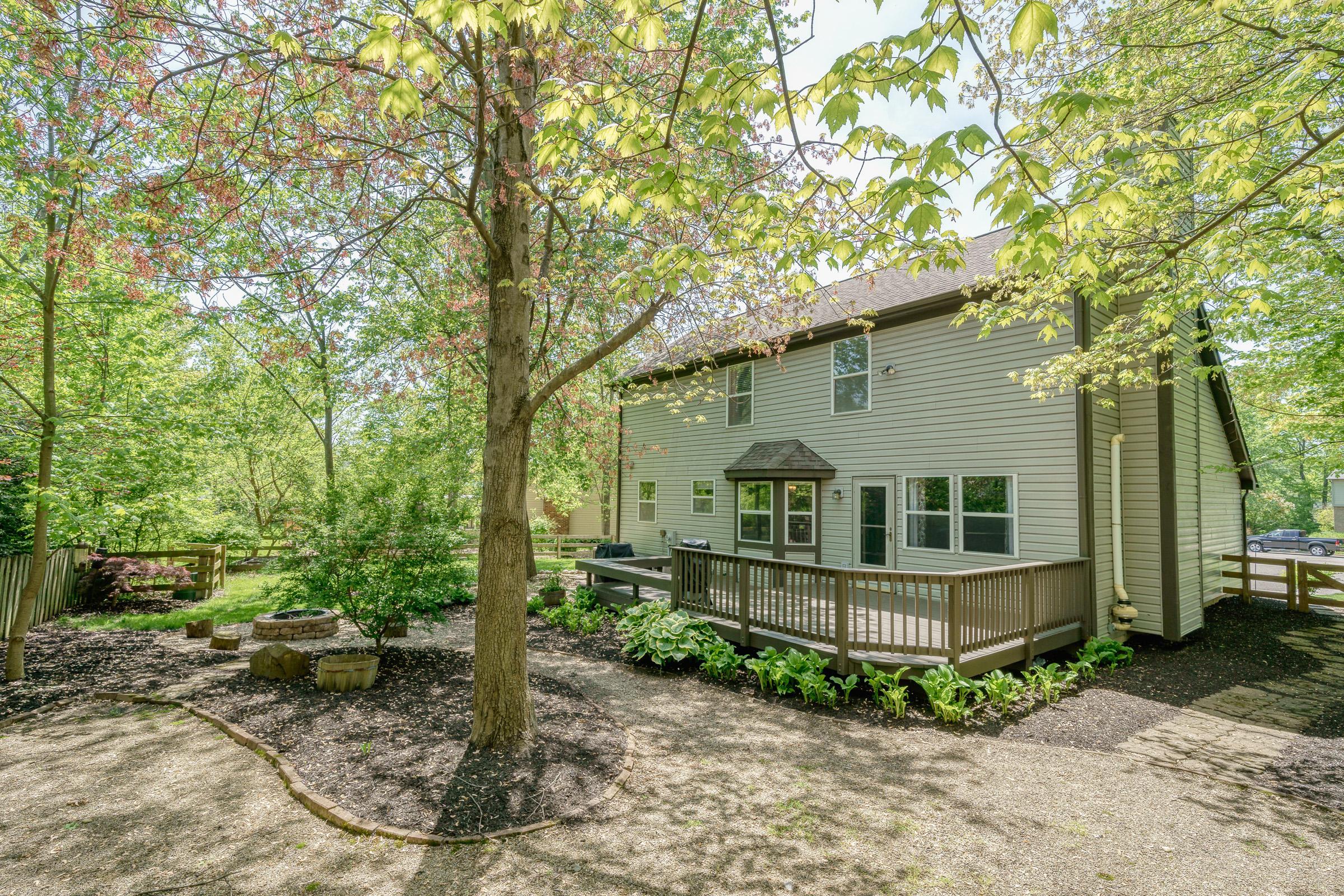 272 Fox Ridge Circle Powell, OH 43065 - Photo 3 of 38 Gallery Image 3