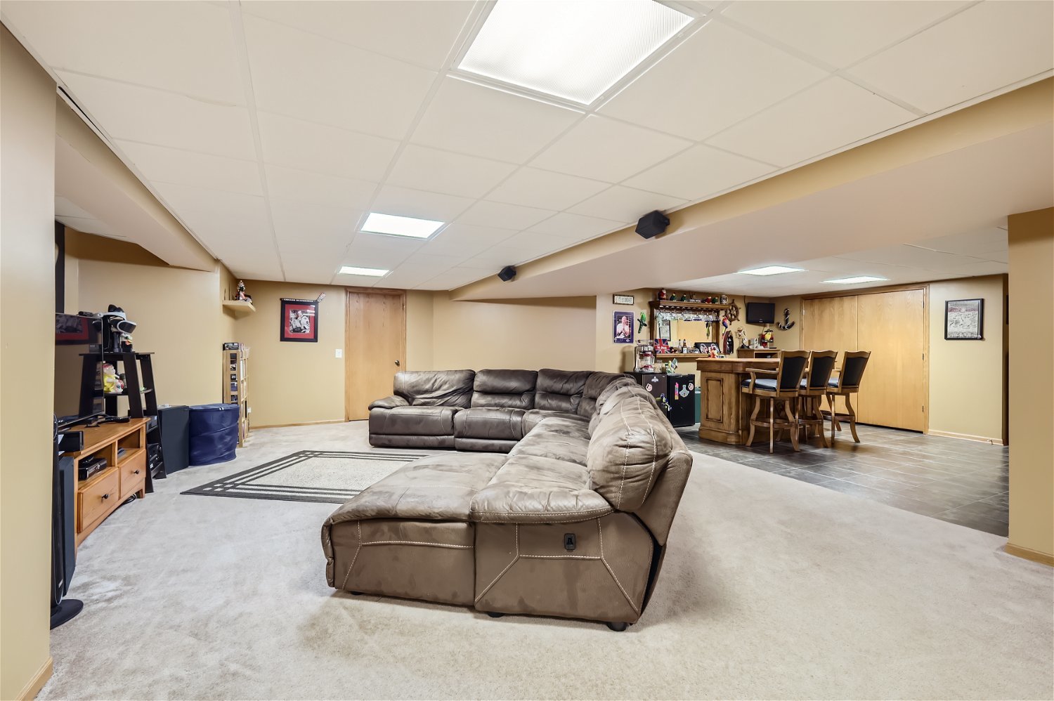 18255 Cork Road Tinley Park, IL 60477 - Photo 23 of 29 a living room with furniture and a large window