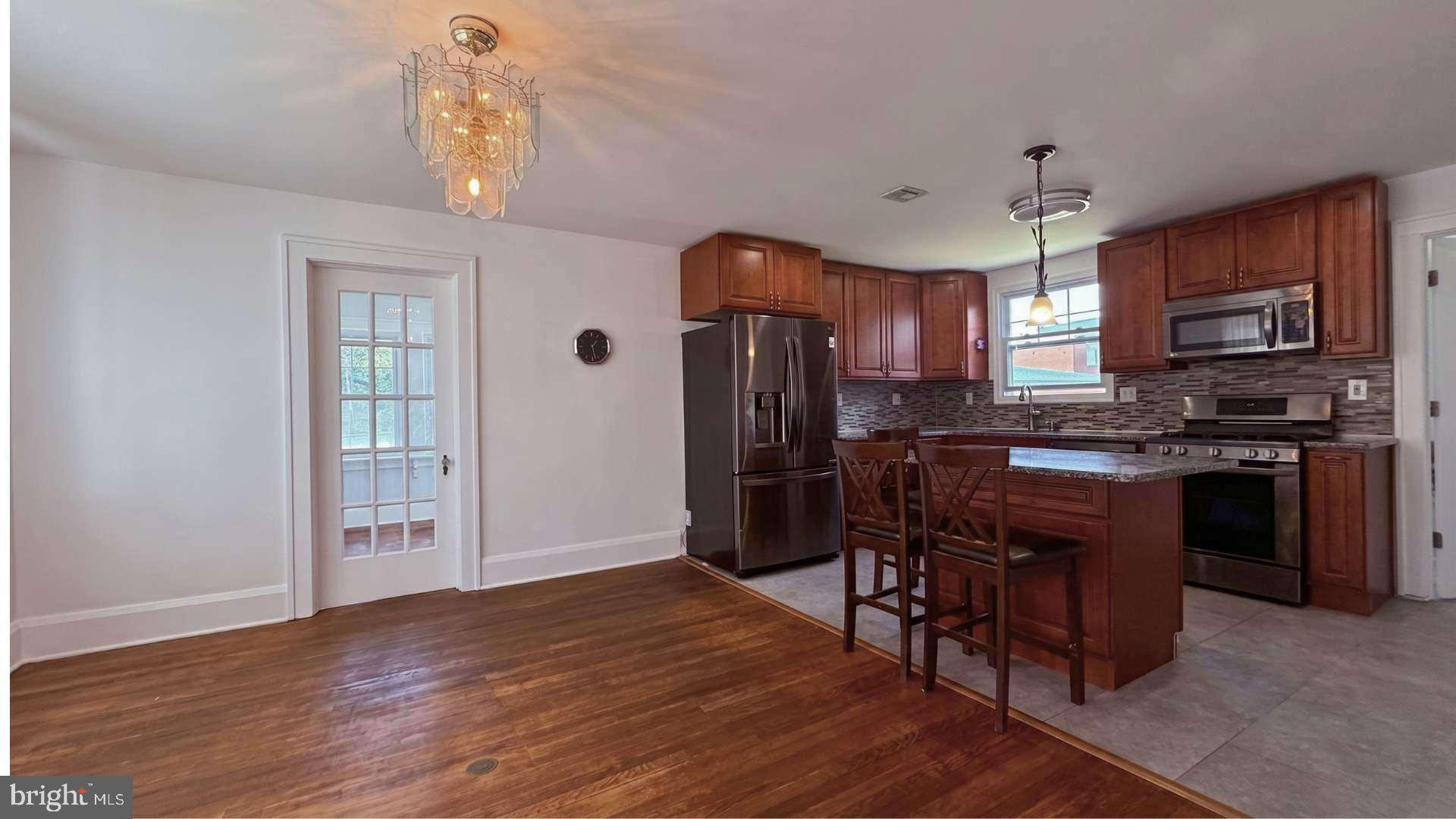 1048 Mercerville-Edinburg Road Hamilton, NJ 08690 - Photo 9 of 19 Gallery Image 9