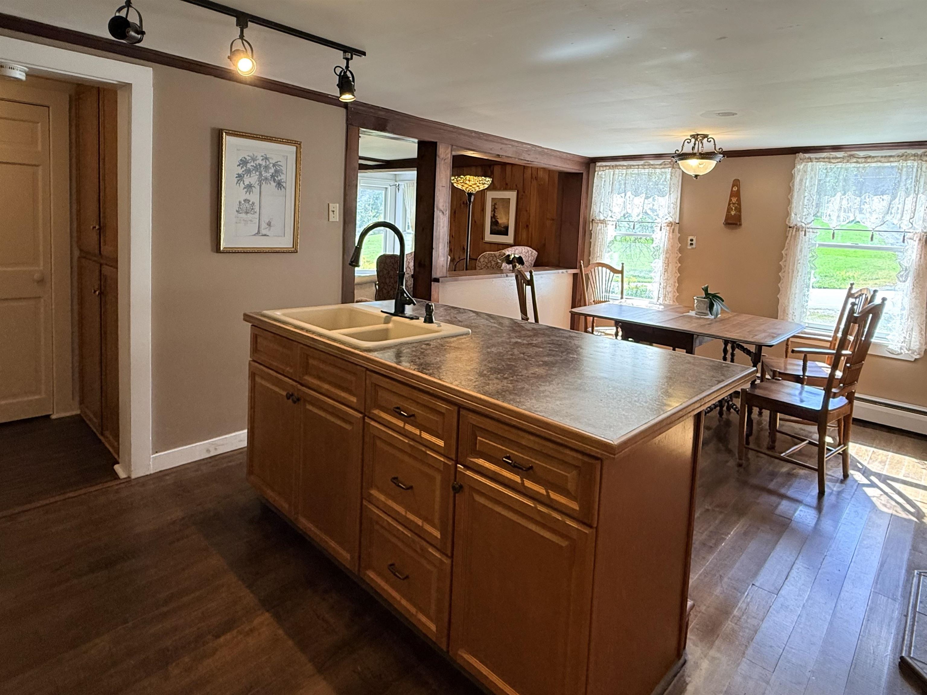 672 Huckle Hill Road Vernon, VT 05354 - Photo 7 of 47 Gallery Image 7