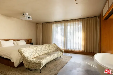 $3,895,000 | 3307 Bonnie Hill Drive, Los Angeles, CA 90068