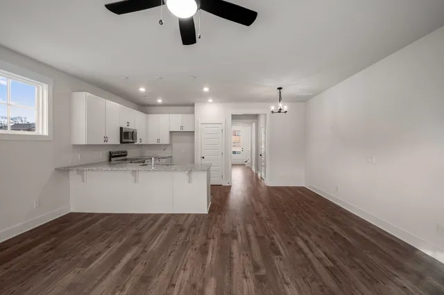 $305,500 | 356 Bremerton Drive, Goose Creek, SC 29445