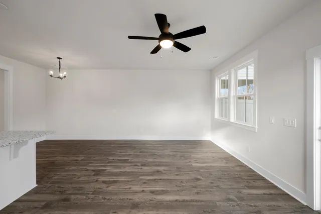 $305,500 | 356 Bremerton Drive, Goose Creek, SC 29445