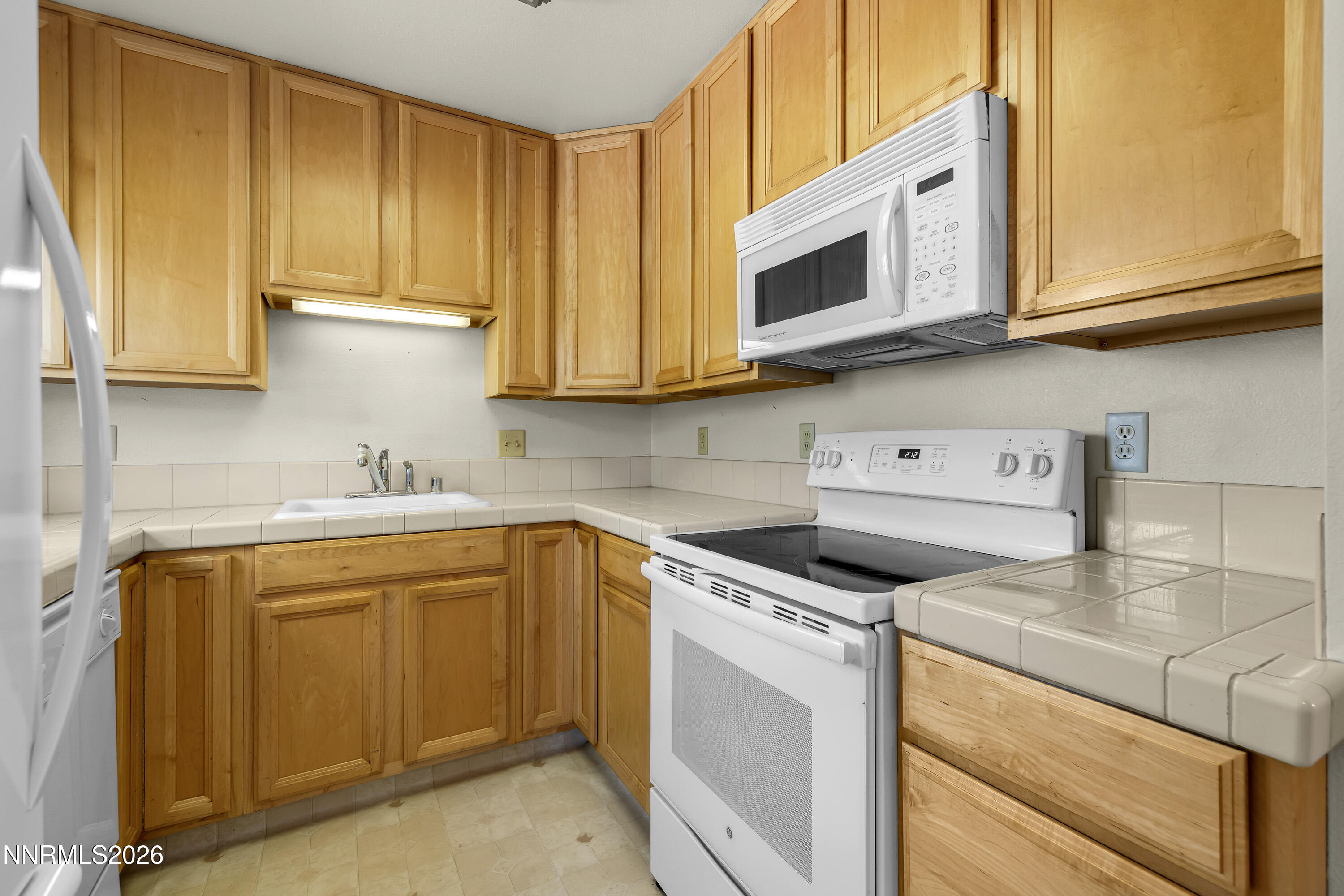 1611 Stewart Street Reno, NV 89502 - Photo 8 of 36 Stewart1611-011