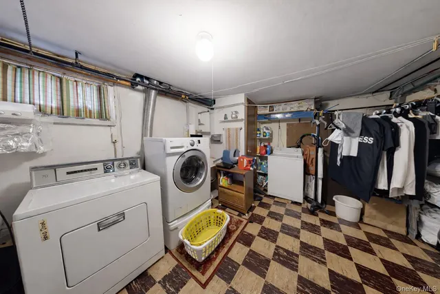 $949,000 | 1762 Broadway, New Hyde Park, NY 11040