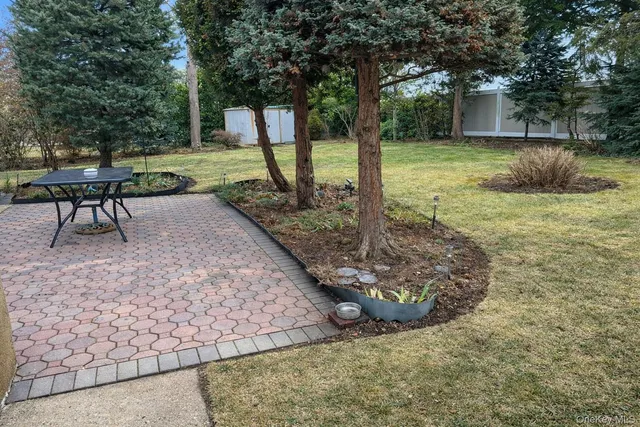 $949,000 | 1762 Broadway, New Hyde Park, NY 11040