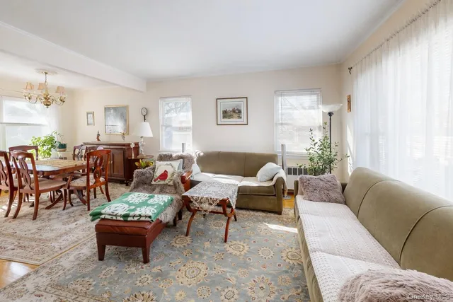 $949,000 | 1762 Broadway, New Hyde Park, NY 11040