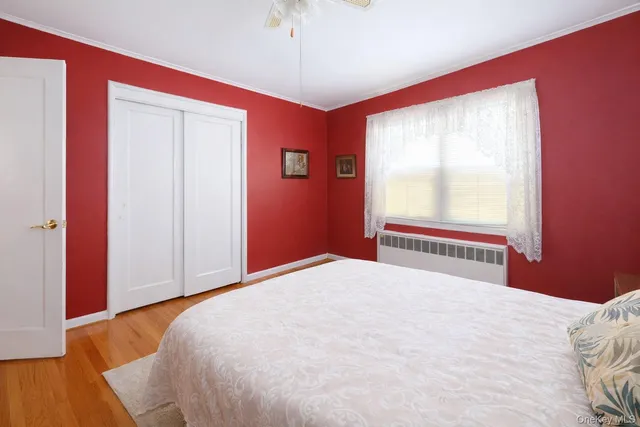 $949,000 | 1762 Broadway, New Hyde Park, NY 11040