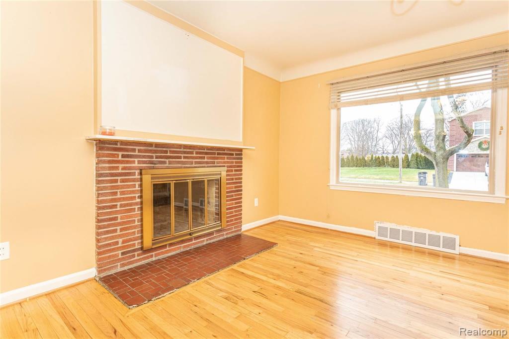 1822 Highview Street Dearborn, MI 48128 - Photo 6 of 30