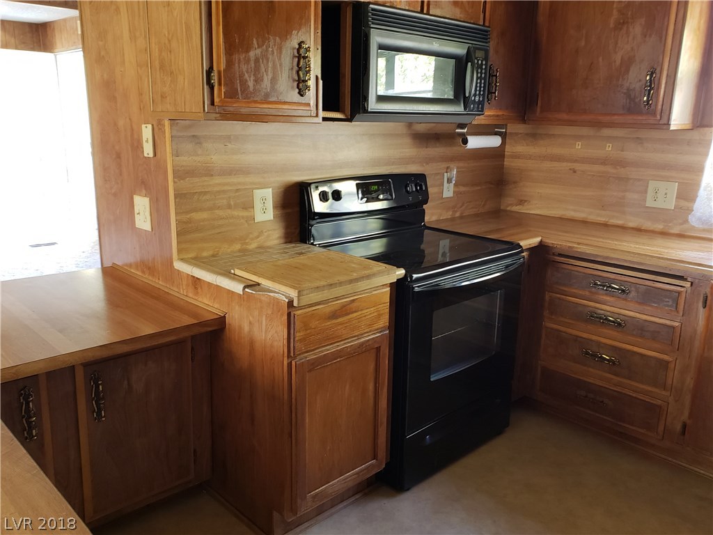 2171 West Quail Run Road Pahrump, NV 89060 - Photo 20 of 39 Gallery Image 20