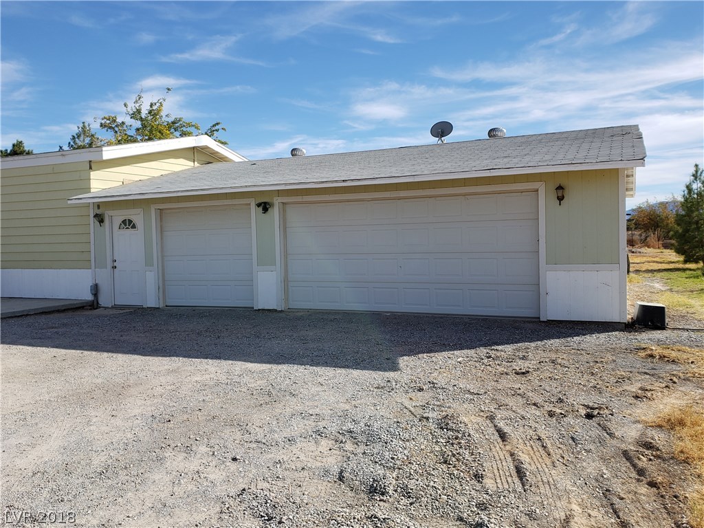 2171 West Quail Run Road Pahrump, NV 89060 - Photo 4 of 39 Gallery Image 4