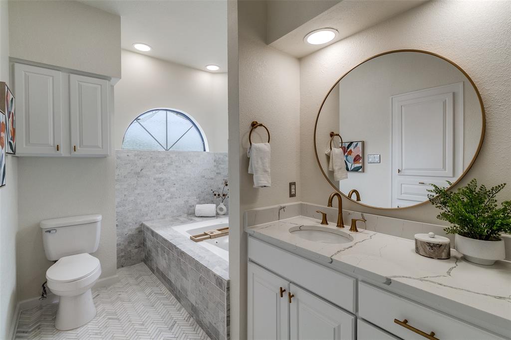 218 North Beacon Street, Unit 102 Dallas, TX 75214 - Photo 8 of 12