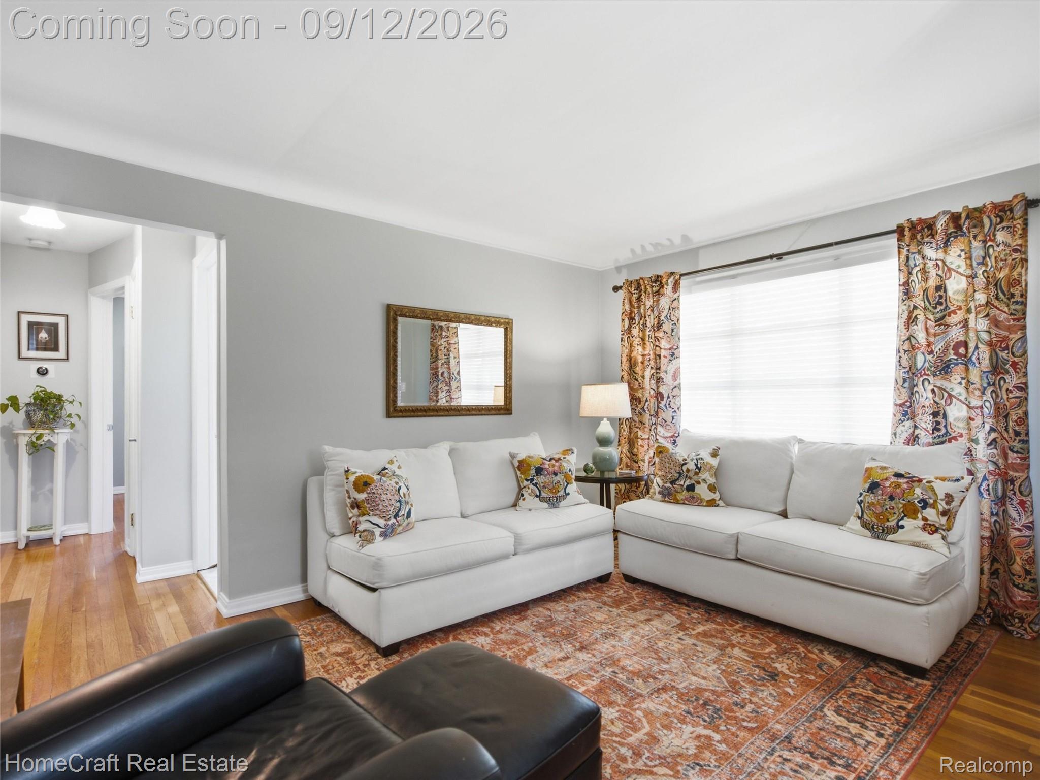4139 Samoset Road Royal Oak, MI 48073 - Photo 8 of 34 08-DSC03492.jpg