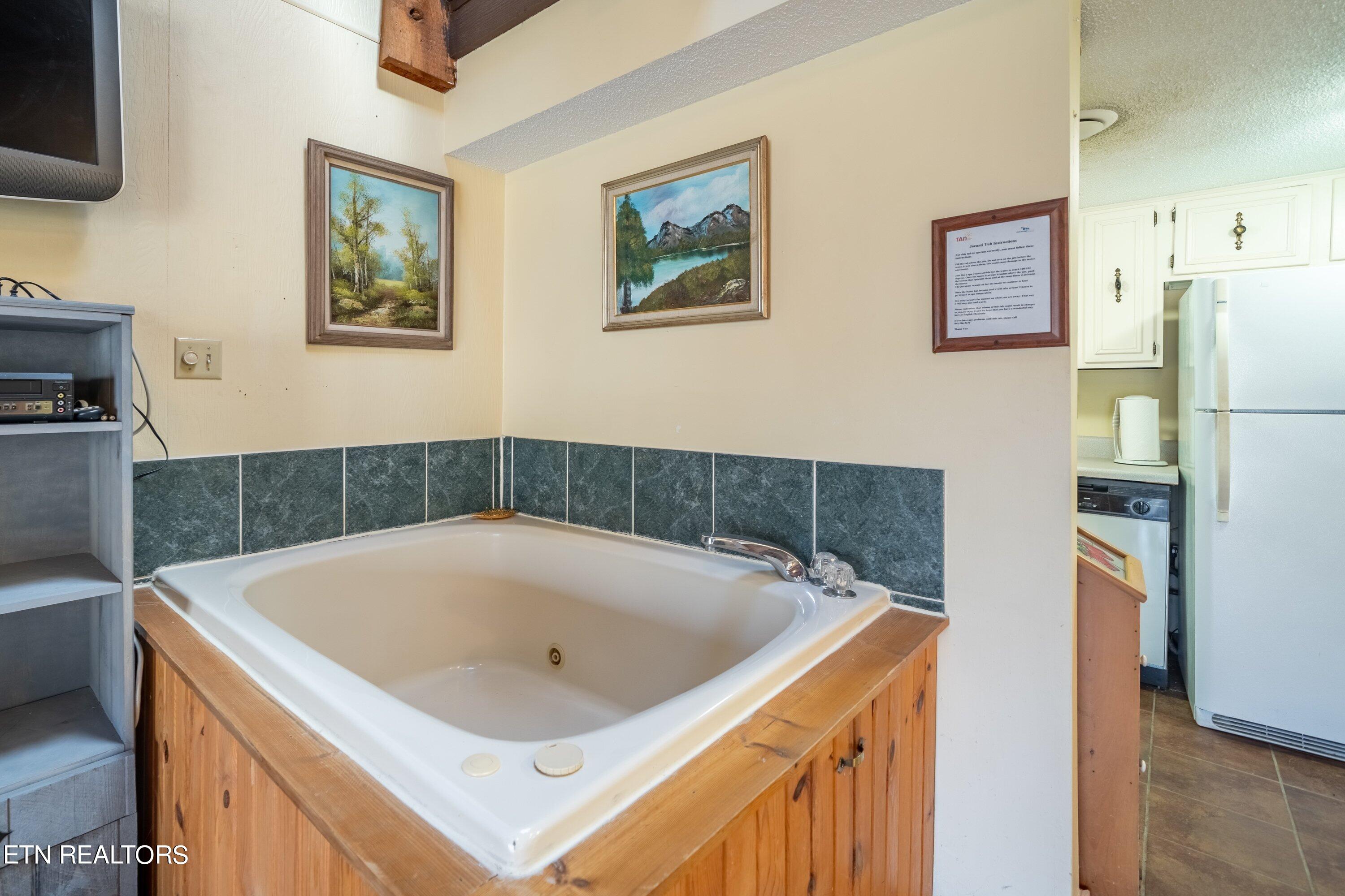 1081 Cove Road, Unit 933 Sevierville, TN 37876 - Photo 7 of 41 EMC-933-9