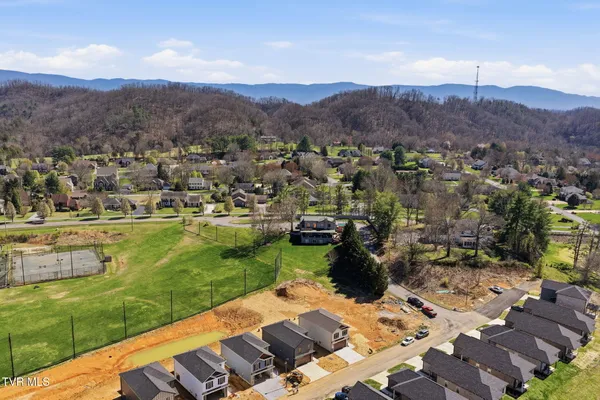 $469,000 | 310 Monroe Drive, Bristol, TN 37620