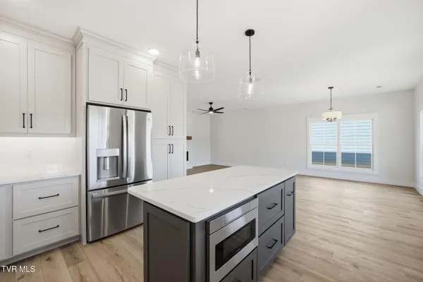 $469,000 | 310 Monroe Drive, Bristol, TN 37620
