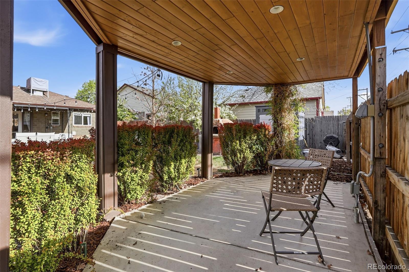 2815 Oneida Street Denver, CO 80207 - Photo 31 of 40