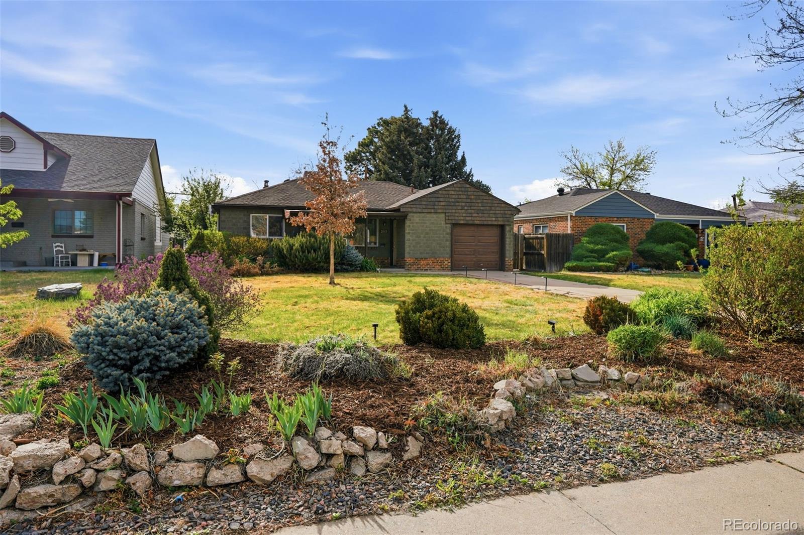 2815 Oneida Street Denver, CO 80207 - Photo 32 of 40