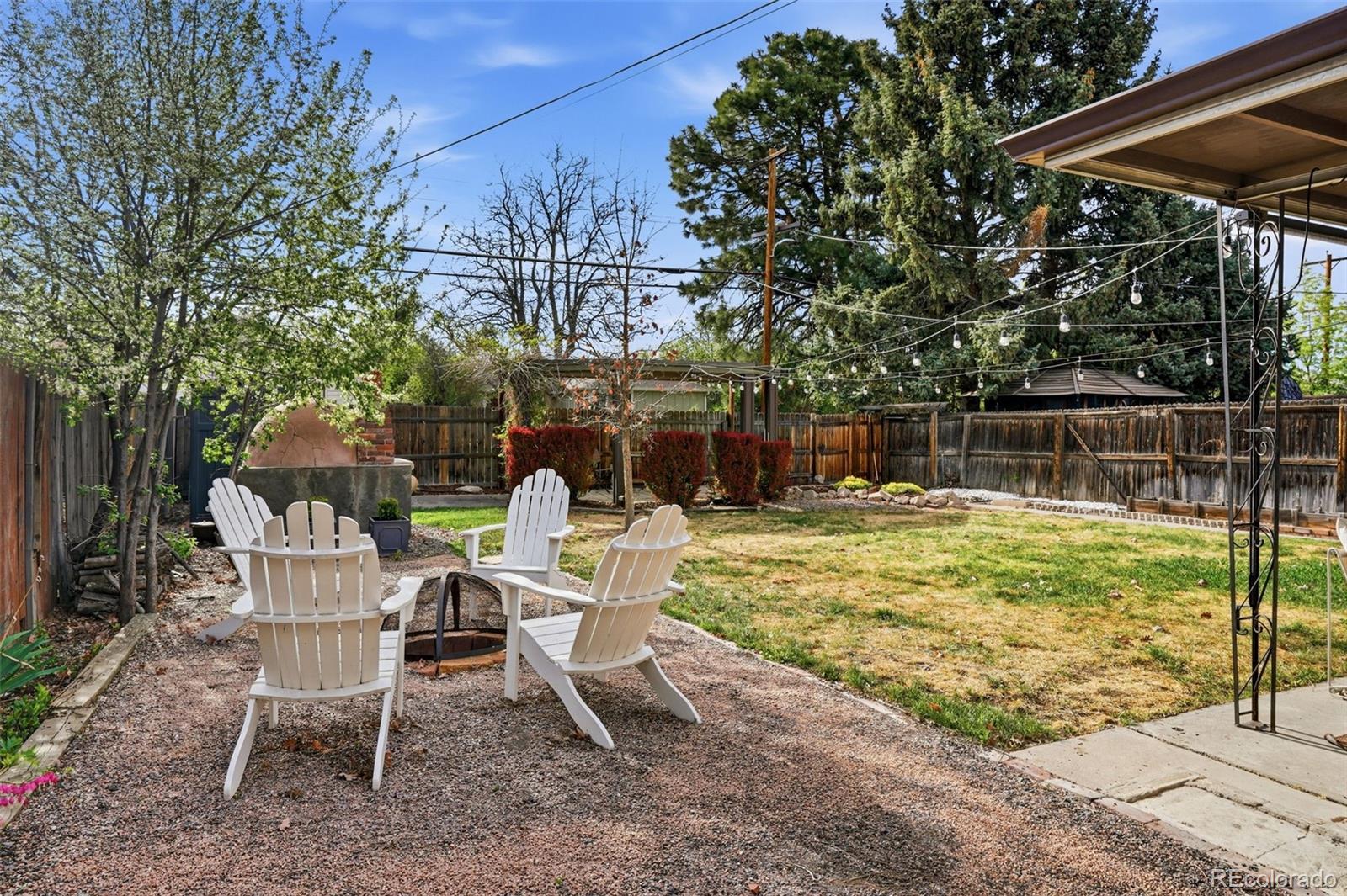 2815 Oneida Street Denver, CO 80207 - Photo 5 of 40