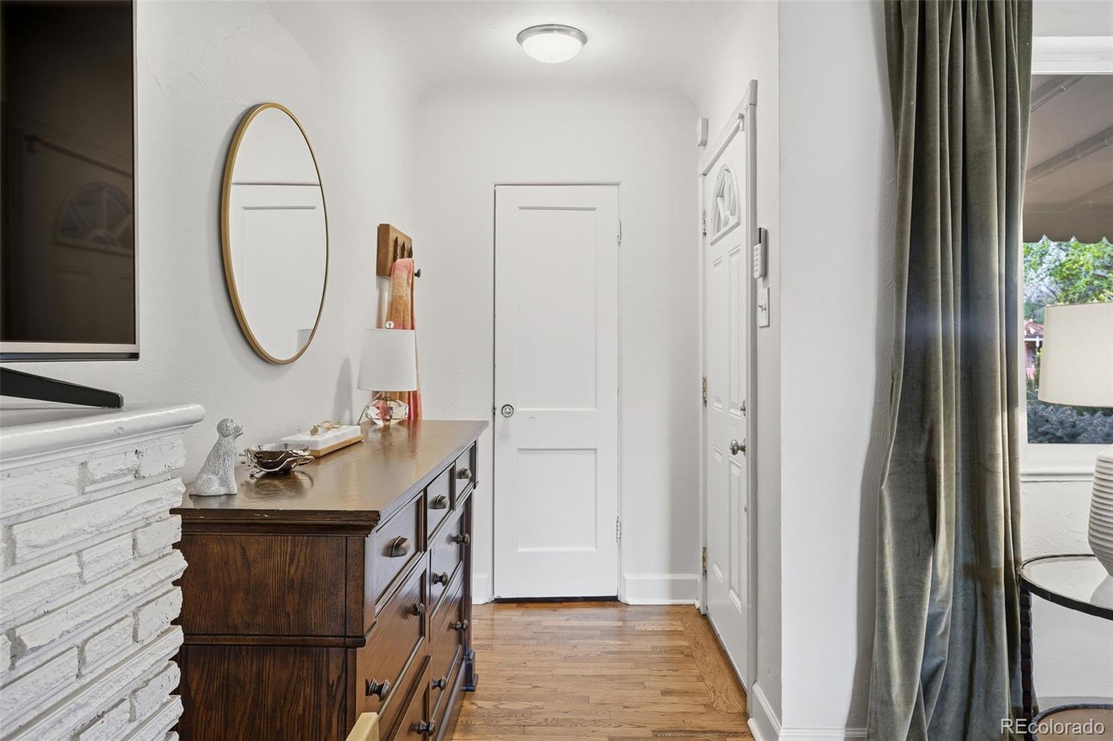 2815 Oneida Street Denver, CO 80207 - Photo 6 of 40