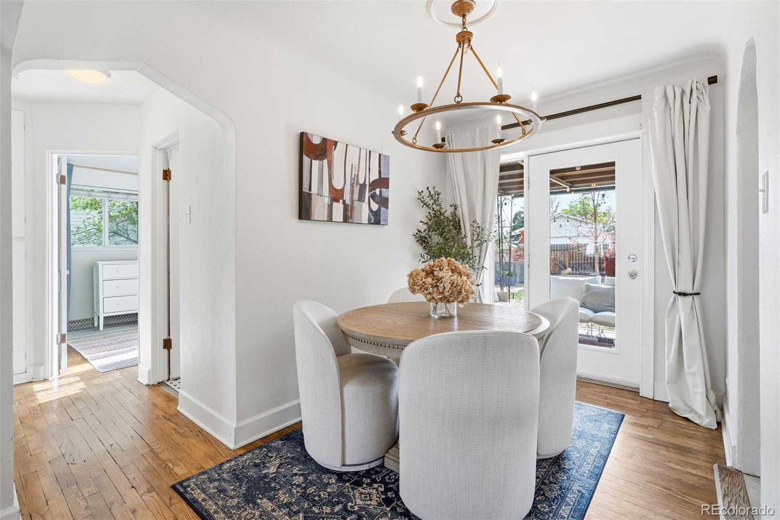 2815 Oneida Street Denver, CO 80207 - Photo 8 of 40