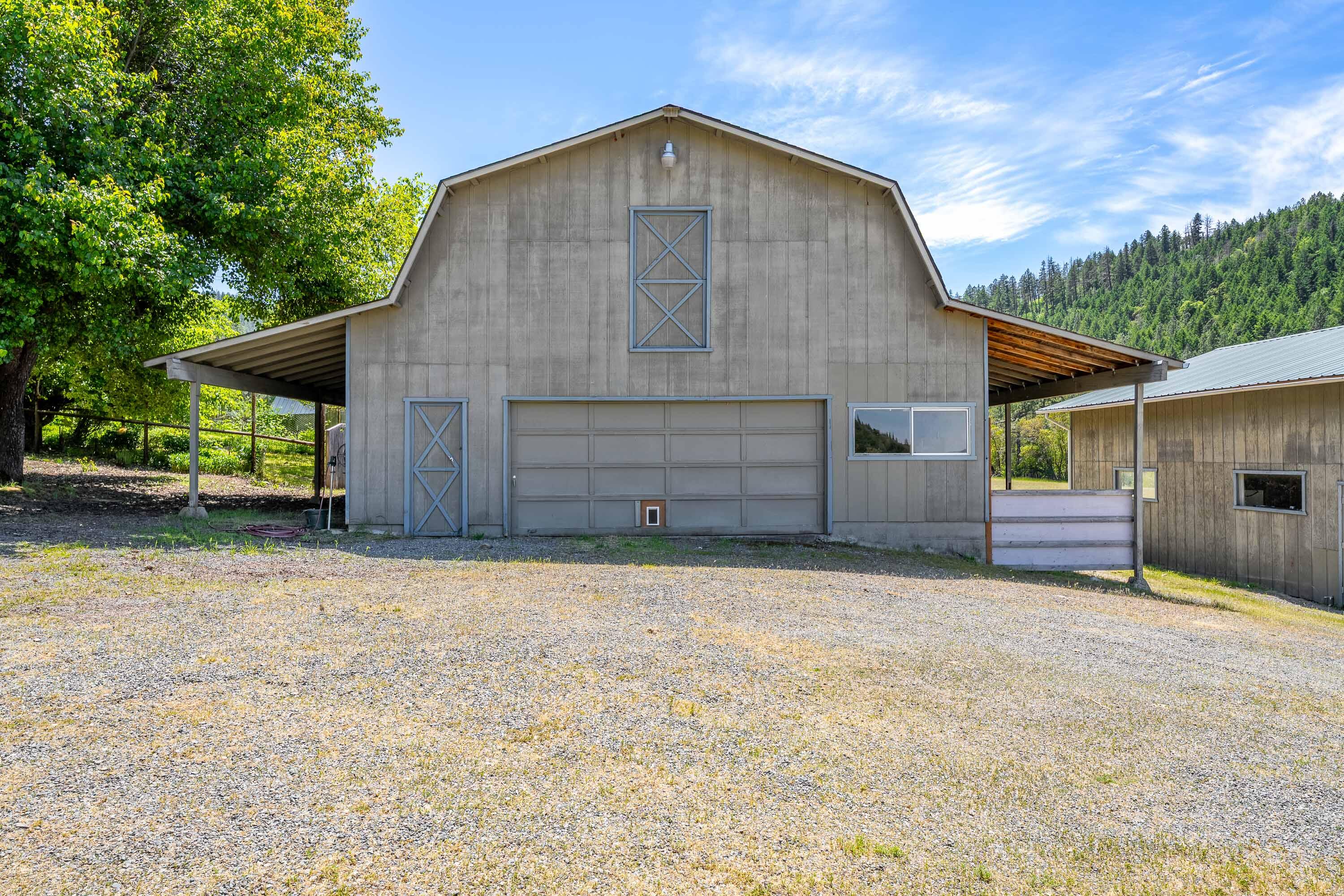 1247 Panther Gulch Road Williams, OR 97544 - Photo 39 of 57 Shop