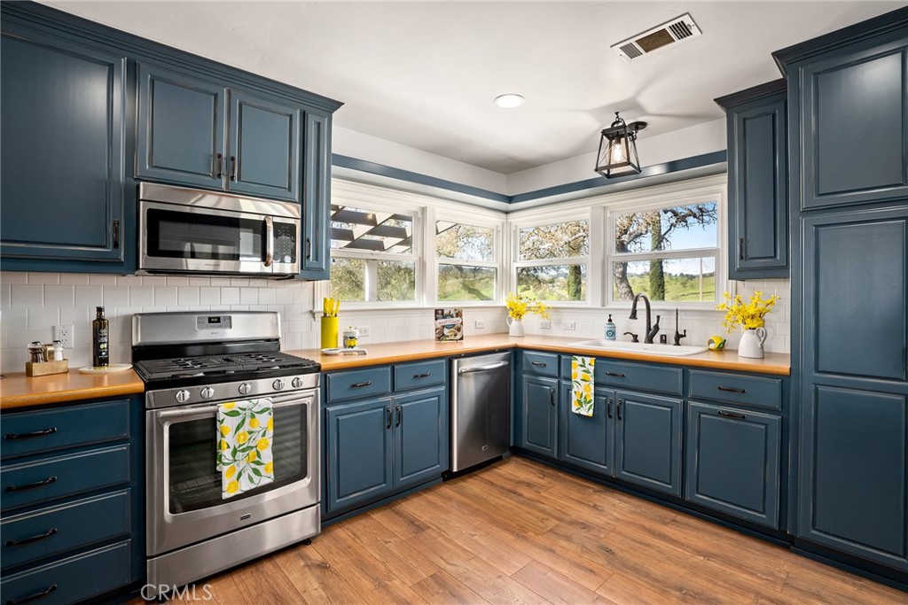550 Villa Lots Road Paso Robles, CA 93446 - Photo 7 of 31 Appliances included