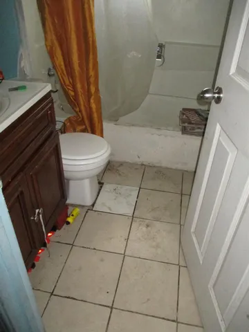 $349,500 | 405 East Cleveland Street, Stockton, CA 95204