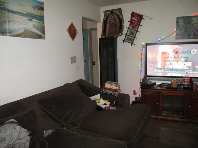 $349,500 | 405 East Cleveland Street, Stockton, CA 95204