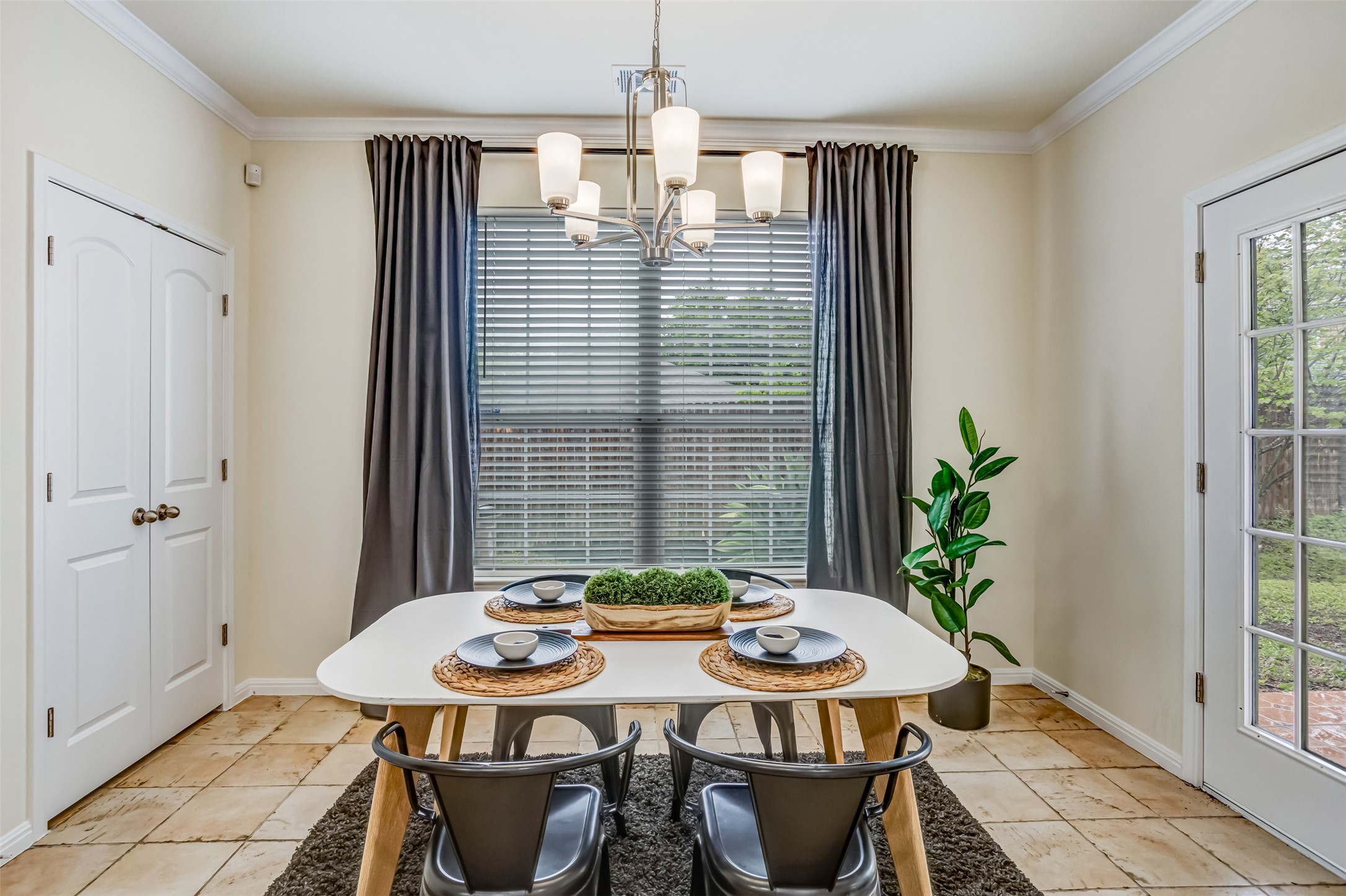 6715 Windrift Way, Unit 31 Austin, TX 78745 - Photo 11 of 40